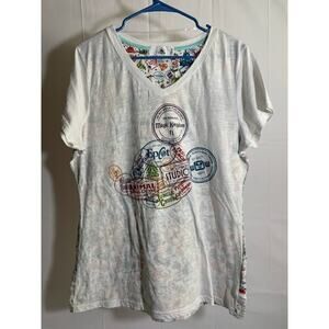 Disney Women's XL Magic Kingdom T-shirt